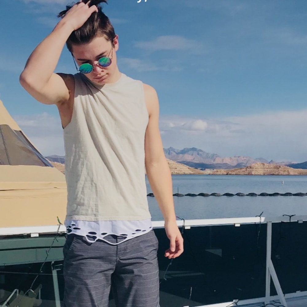 Meet your Posher, Ethan